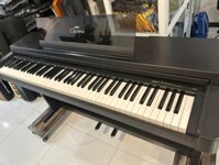 Đàn piano điện Yamaha CLP-550