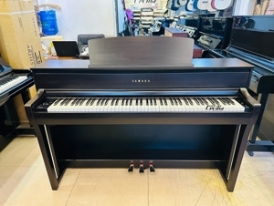 Đàn Piano Điện Yamaha CLP-675