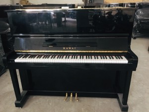 Đàn Piano Kawai KU1