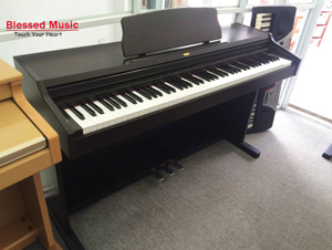 Đàn piano Korg FC-300