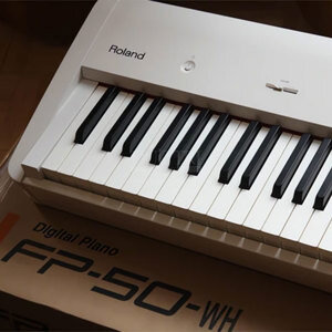 Đàn piano Roland FP-50-BK