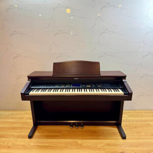 Đàn piano Roland KR-577