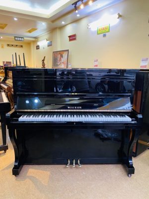 Đàn piano Victor V103B