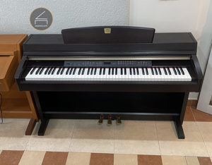 Đàn piano Yamaha CLP 230R