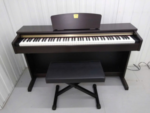 Đàn Piano Yamaha CLP 320