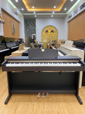 Đàn Piano Yamaha CLP 320