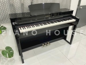 Đàn Piano Yamaha CLP 470 PE