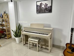 Đàn piano Yamaha CLP-635