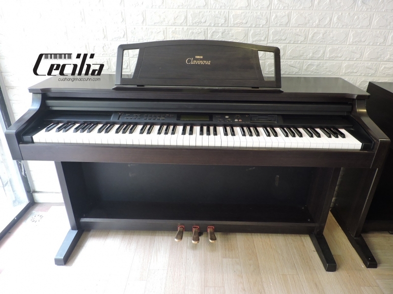 Đàn piano Yamaha CLP-711