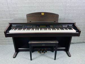 Đàn piano Yamaha CVP-201