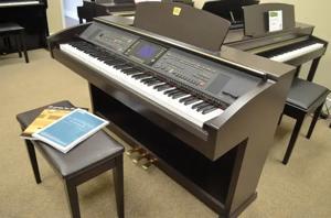 Đàn Piano Yamaha CVP 303