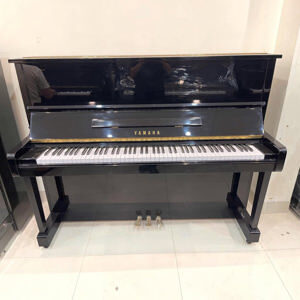 Đàn Piano Yamaha MC301