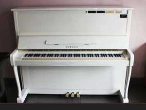 Đàn Piano Yamaha MX200