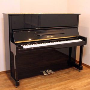 Đàn Piano Yamaha U100