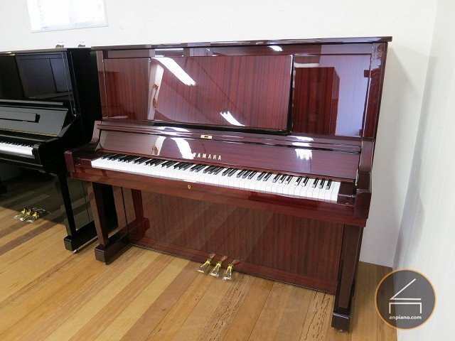 Đàn piano Yamaha W102BS
