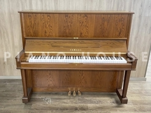 Đàn Piano Yamaha W105