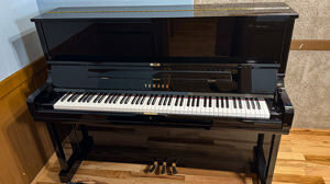 Đàn Piano Yamaha YUS-1