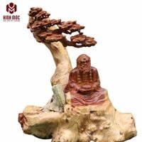 Đạt Ma ngồi thiền dưới gốc tùng gỗ hương