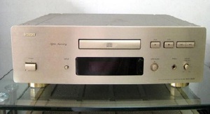 Đầu CD Denon 1650 AR