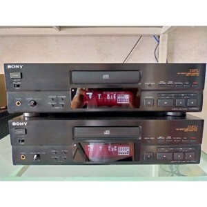 Đầu CD SONY 333 ESJ