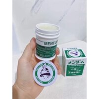 Dầu cù là Menturm Nhật