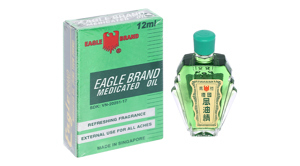 Dầu gió xanh Mỹ Eagle Brand Medicated Oil 24ml