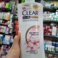 Dầu Gội Clear Hoa Anh Đào 630g (618ml)