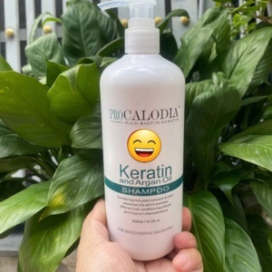 Dầu gội phục hồi tóc hư tổn Calodia Keratin - 500ml