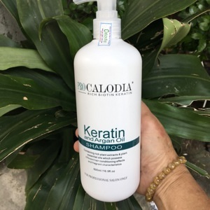 Dầu gội phục hồi tóc hư tổn Calodia Keratin - 500ml