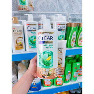 Dầu gội trị gàu Clear bạc hà 900g