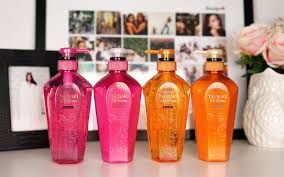 Dầu gội và dầu xả Shiseido Tsubaki Oil Extra - Màu hồng
