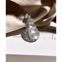 Đậu hạt thủy tinh dát vàng A-18K tự nhiên, sự lãng phí vàng đáp ứng sự trong suốt của Jadeite, quyến rũ nở.