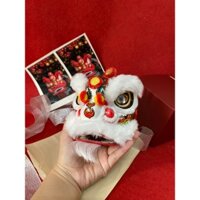 Đầu lân mini, loại đẹp, size 12cm, màu trắng đỏ