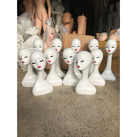 Đầu manocanh đội nón,tóc giả