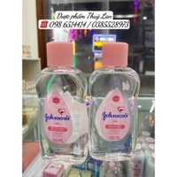 Dầu Massage Johnson Baby 200 mL giúp da bé mềm mại