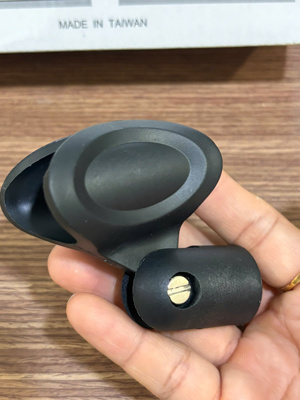 Đầu nối Micro và chân Micro Soundking DE032