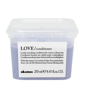 Dầu xả làm thẳng và mượt tóc Davines Love Smoothing Essential Haircare Conditioner - 1000ml
