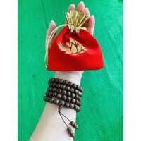 Dây Chuỗi Trầm Hương 108 Hạt Gỗ (Túi Đỏ)