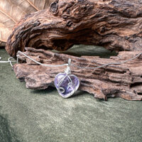 Dây chuyền bạc trái tim đá Amethyst