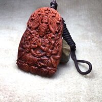 Dây chuyền mặt Phật Chuẩn Đề Bồ Tát bằng gỗ Cẩm - S1