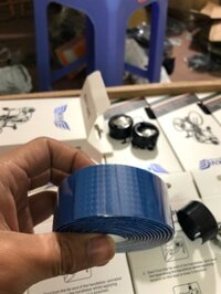 Dây quấn KIVI vân carbon màu xanh đậm - hộp