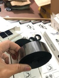 Dây quấn xe đạp KIVI vân carbon màu đen full box - hộp