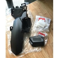 Dè chắn bùn sau Vario