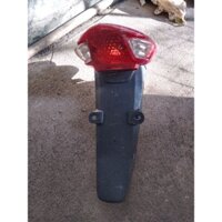 dè chắn bùn và cụm đèn hậu xe wave