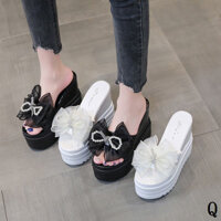 Đế Dày Nêm Gót Dép 2023 Phong Cách Mới Mặc Ngoài Nữ Mùa Hè Thời Trang Miệng Cá Xốp Bánh Nơ Bên Trong Tăng Chiều Cao Dép Dép