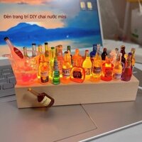 Đế đèn led gỗ tặng kèm 30 charm chai nước mini làm quầy bar mini, trang trí bàn làm việc, đèn ngủ, trang trí ô tô
