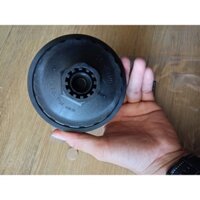 ĐẾ ( NẮP) LỌC NHỚT FORD TRANSIT 2003-2006