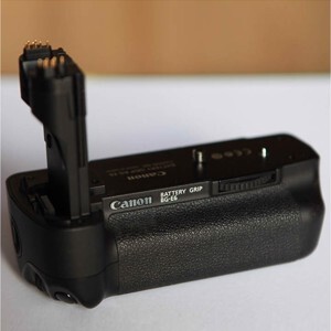 Đế sạc Canon Battery Grip BG E6