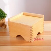 Đế tháp Hồng( (Pink Tower Stand), giáo cụ montessori