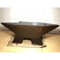 Đe thuyền Pháp 70 Kg thép già xưa